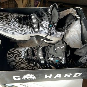 Anta Gordon Hayward GH2 "White Tiger" Low Men's Basketball Sneakers